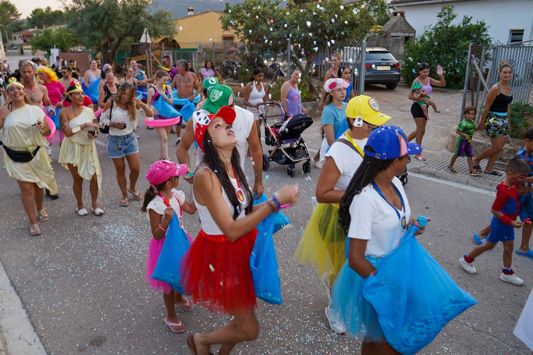 ninos-disfrazados-marxuquera-2025