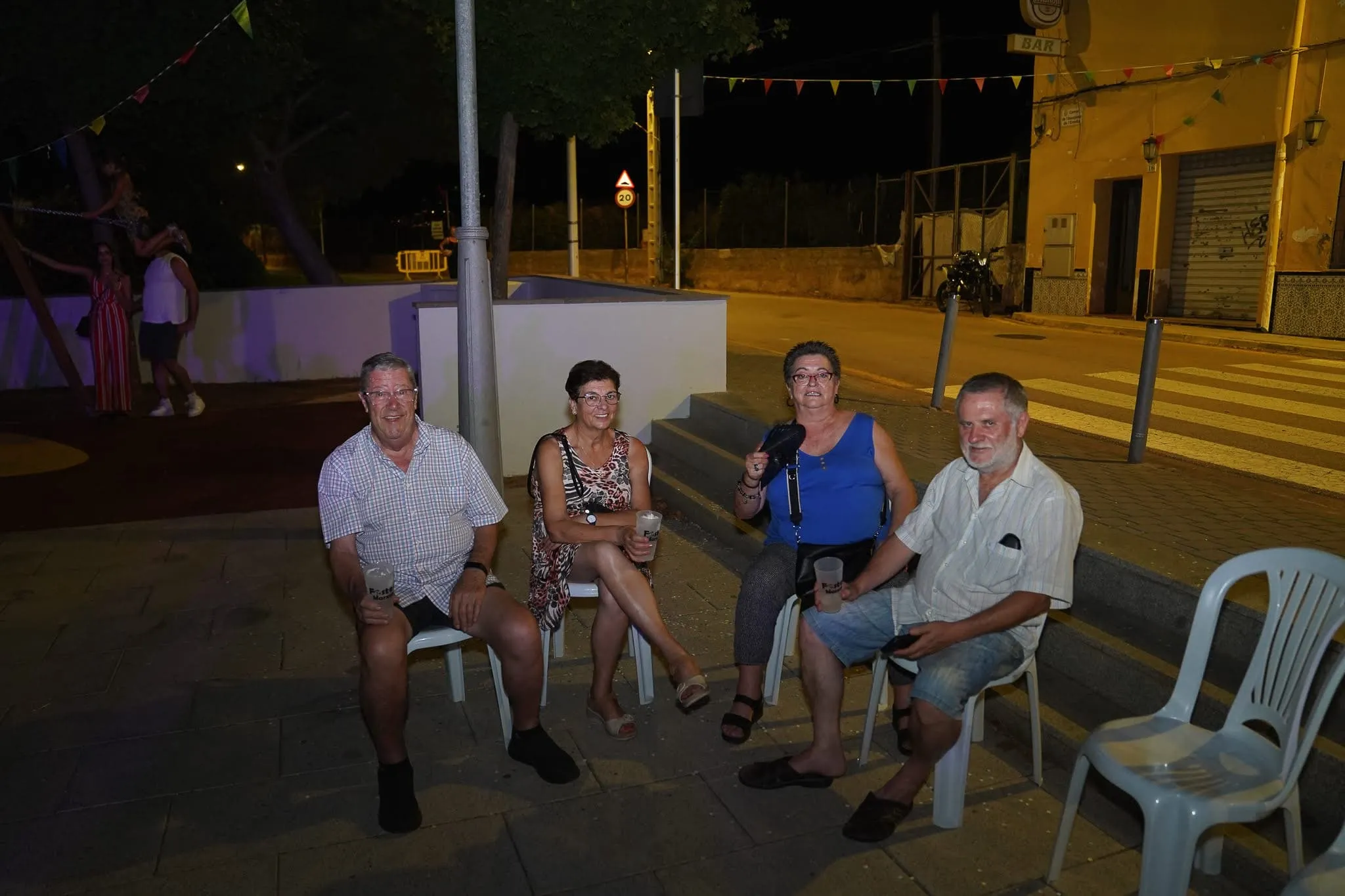 vecinos-plaza-marxuquera-2025